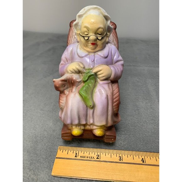 Vintage Brinnco Grandma Knitting Coin Bank Figurine 1970s - Picture 7 of 9